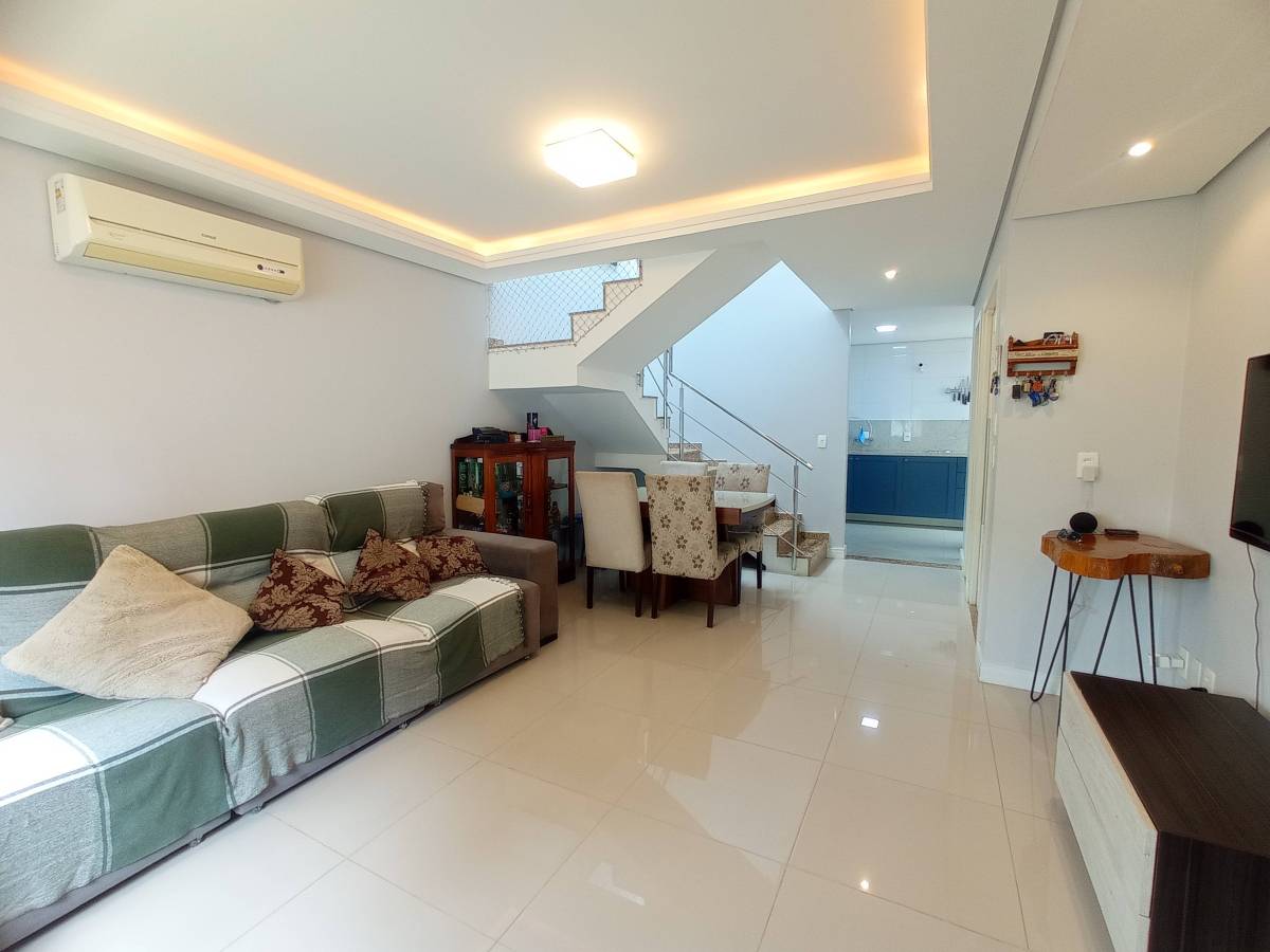 Casa de condomínio à venda com 3 quartos, 200m² - Nonoai,Porto Alegre